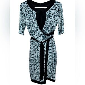 Le Château graphic retro dress, S, belted, peephole neckline, ‘40s style wrap